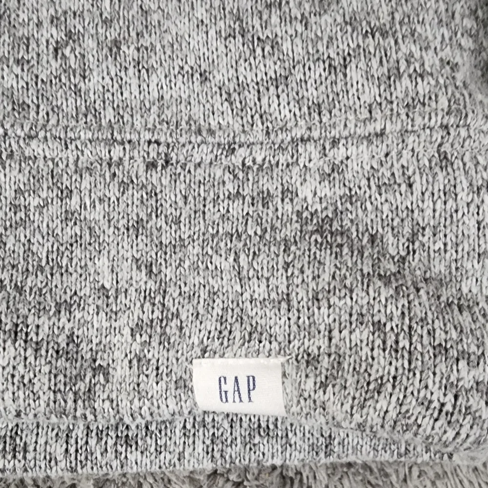 GAP Kids Gray Sweater‎